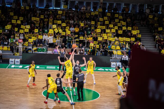 Dnes tretí zápas semifinále TIPOS SBL